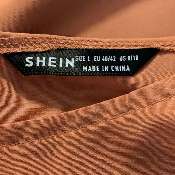 SHEIN short sleeve ruffled blouse boatneck w/ buttons in back. - Picture 5 of 8